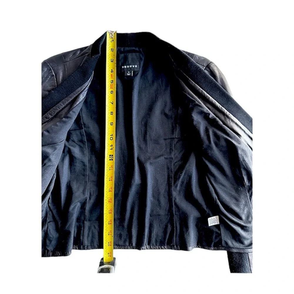 🚫SOLD🚫 Trouvé lambskin leather asymmetrical blazer - Picture 3 of 4